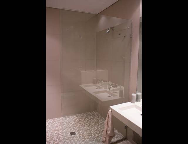 2 BEDROOM APARTMENT TO LET IN CAPE TOWN CITY CENTRE